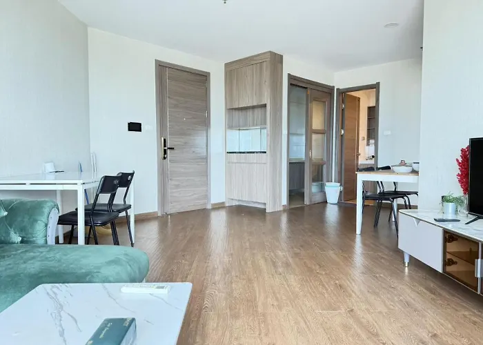 Luxury Pool Ratchada 公寓 曼谷